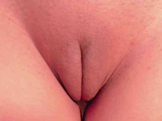 LelaWest webcam