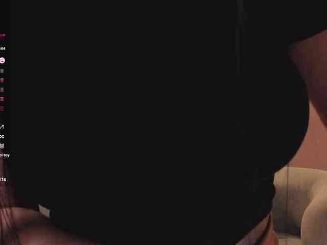 LelaWest webcam