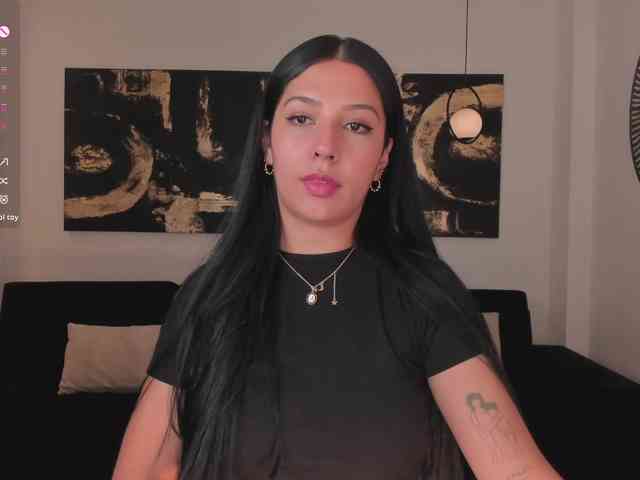 LelaWest webcam