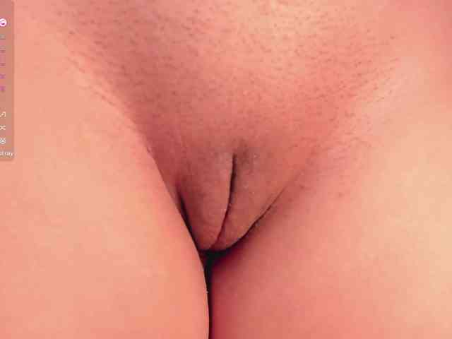 LelaWest webcam