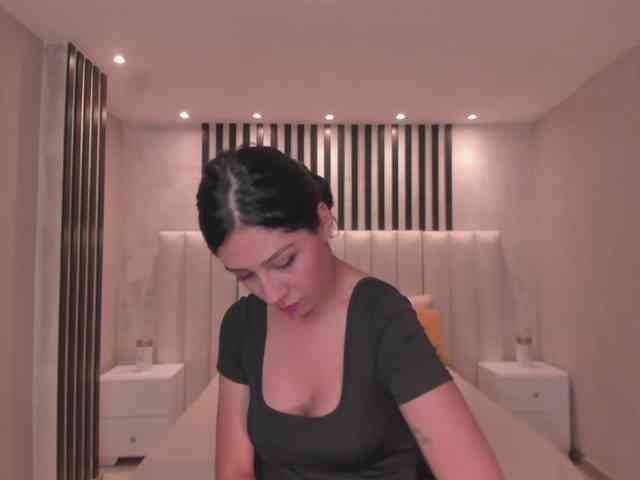 LelaWest webcam