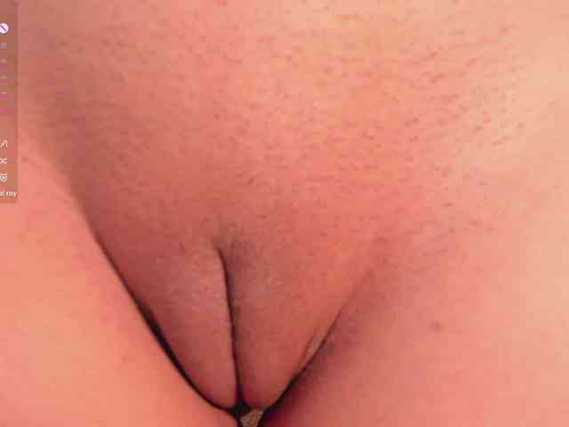 LelaWest webcam