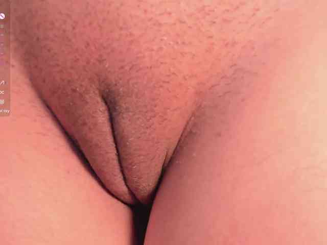 LelaWest webcam