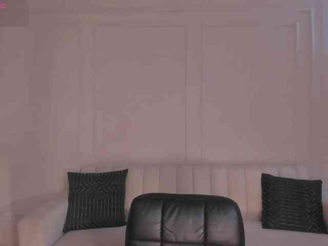 LelaWest webcam