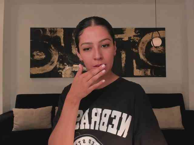 LelaWest webcam