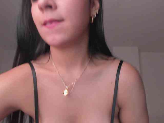 LelaWest webcam