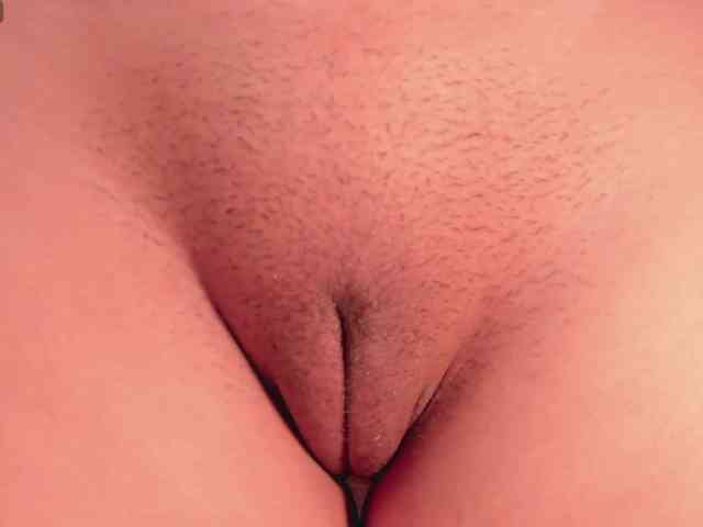 LelaWest webcam