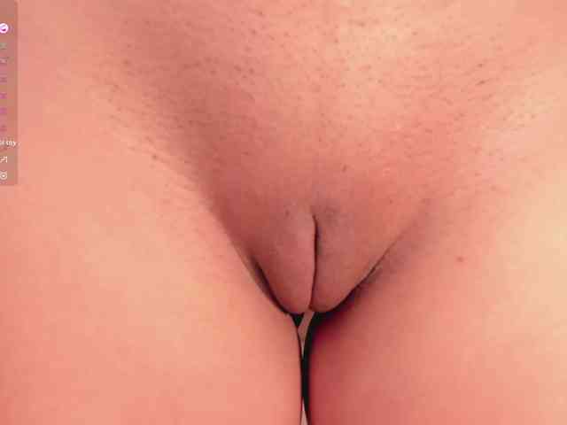 LelaWest webcam