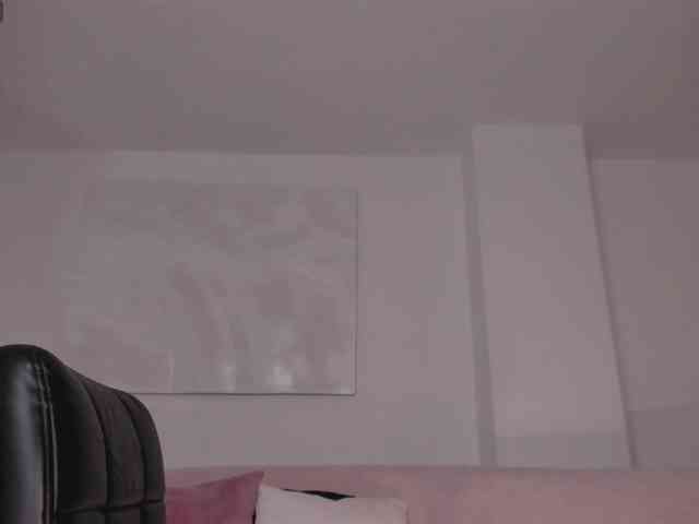 LelaWest webcam