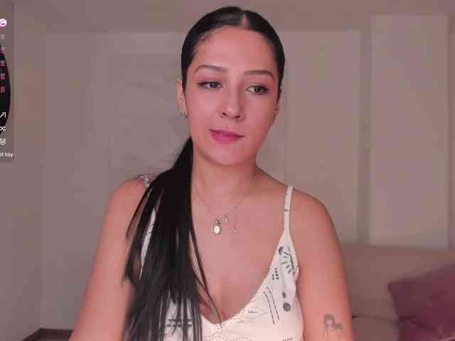 LelaWest webcam