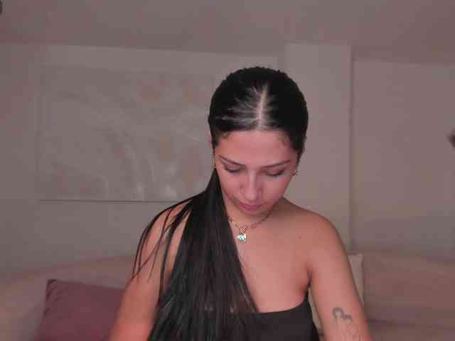 LelaWest webcam
