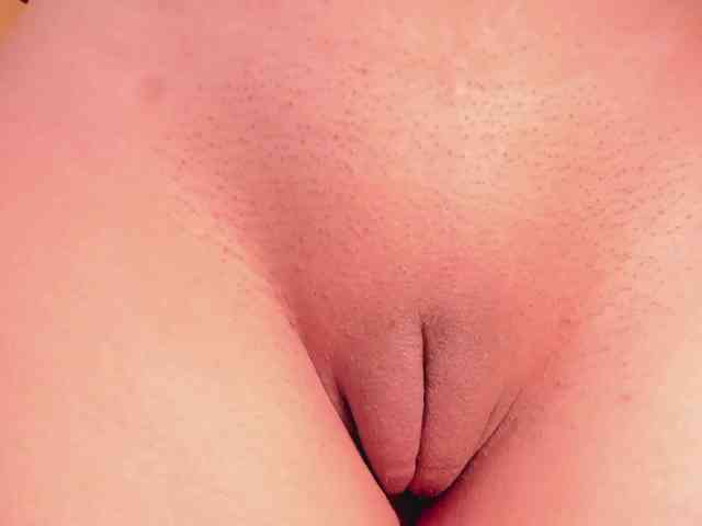 LelaWest webcam