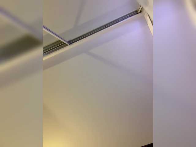 -Bombshell-'s BongaCams show and profile