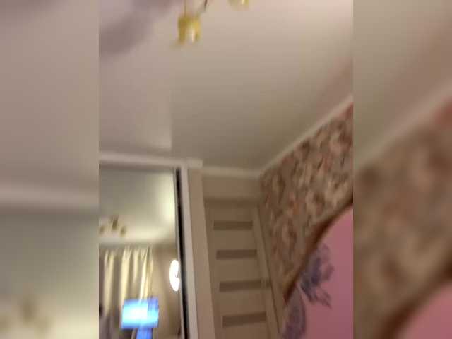 -Bombshell-'s BongaCams show and profile