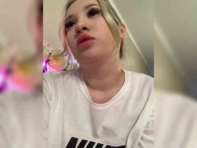 -Bombshell- -Bombshell-