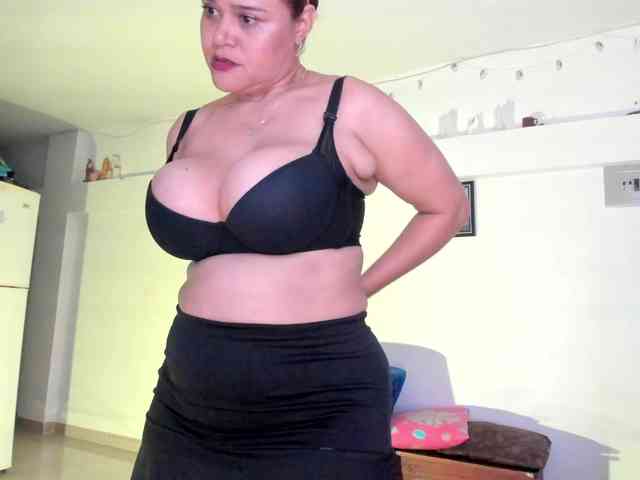 SinthiaCollin webcam