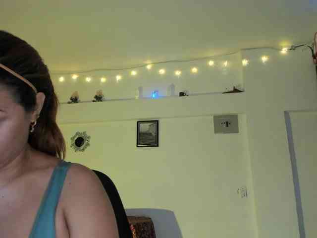 SinthiaCollin webcam
