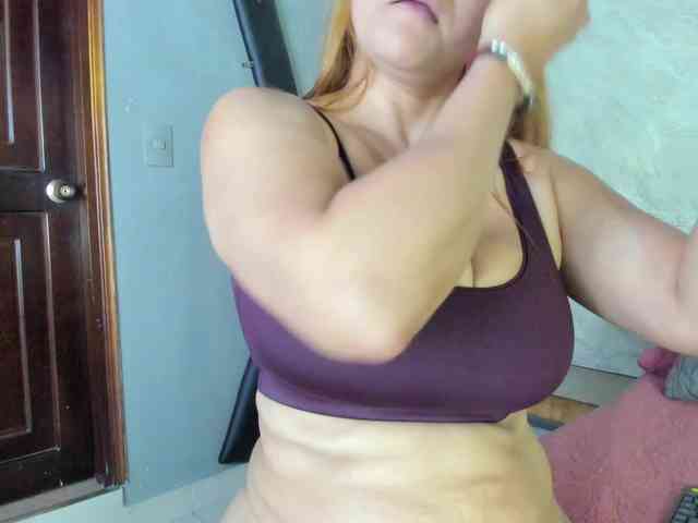 SinthiaCollin webcam