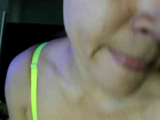 SinthiaCollin webcam