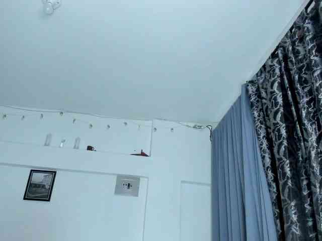 SinthiaCollin webcam