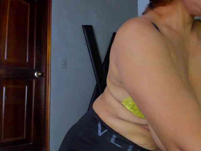 SinthiaCollin webcam