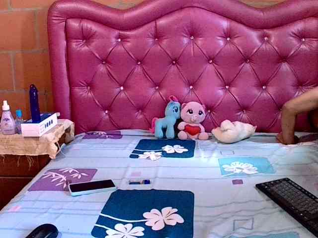 aisha5 webcam