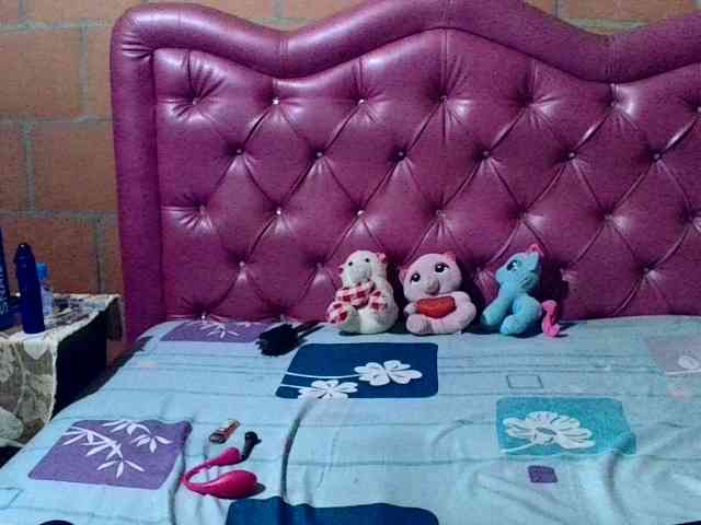 aisha5 webcam
