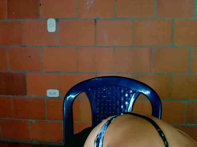 aisha5 Live Webcam on BongaCams