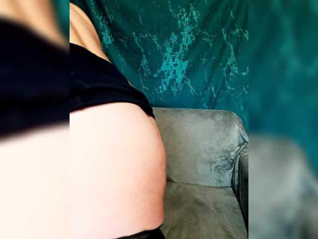 Model555's BongaCams show and profile