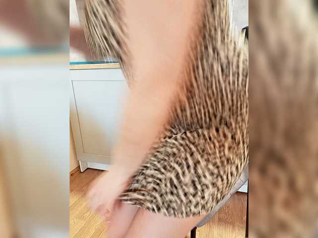 Model555's BongaCams show and profile