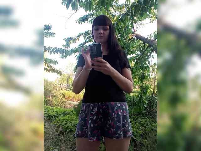 KonFeetaa webcam