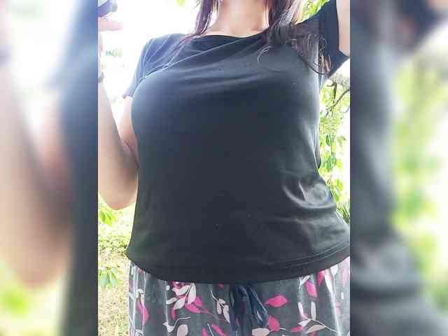 KonFeetaa webcam