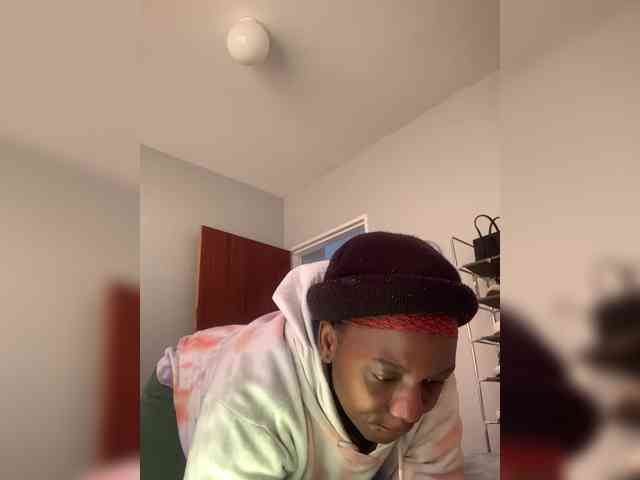 MissCocoaB webcam