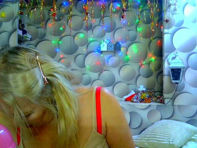 LizSage's BongaCams show and profile