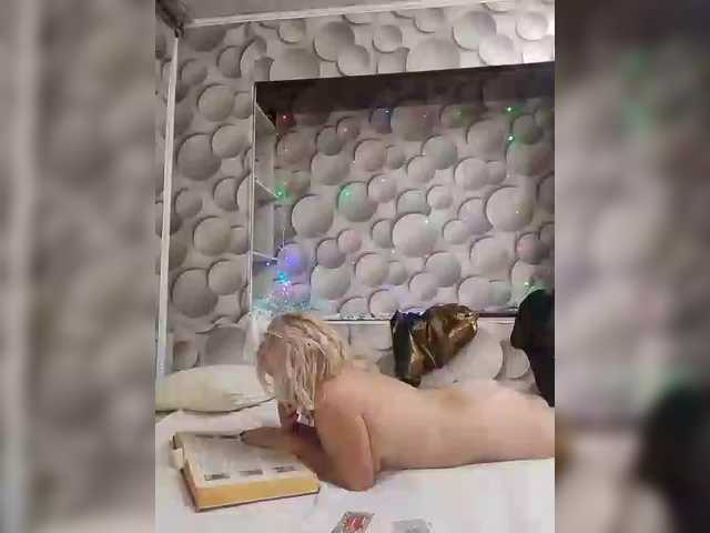 Stunning LizSage will spark your whims in a cute cumshow LizSage from BongaCams