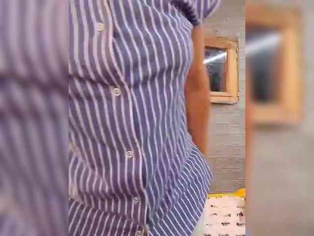 LizSage webcam