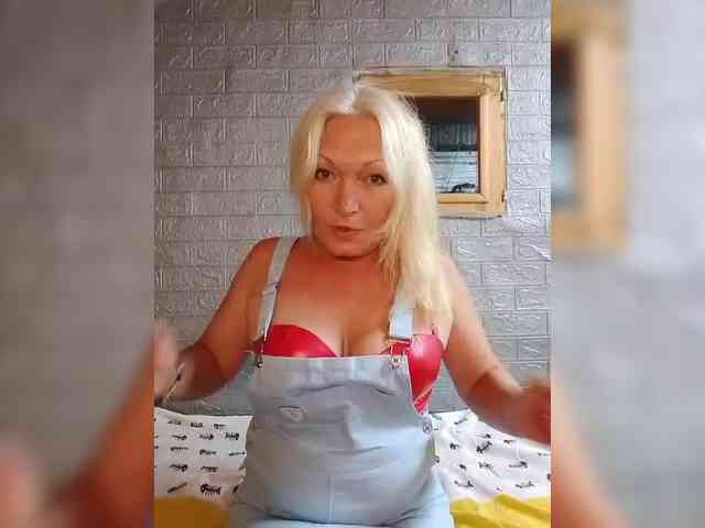 LizSage webcam