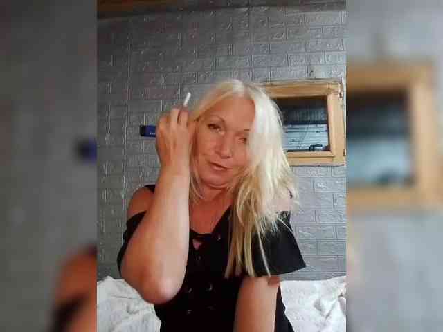 LizSage webcam