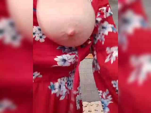 LizSage webcam