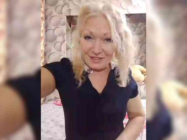 LizSage Live Webcam on BongaCams