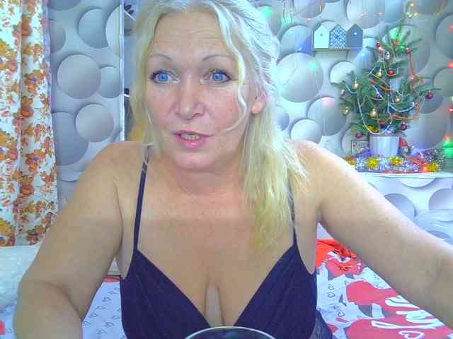 LizSage webcam