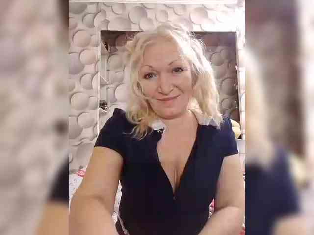 LizSage Live Webcam on BongaCams