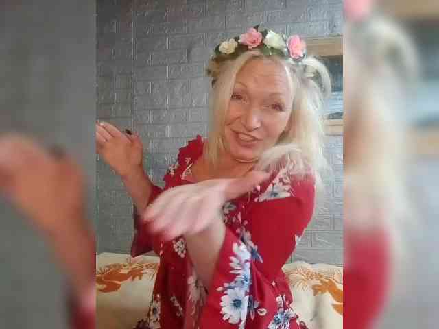 LizSage webcam