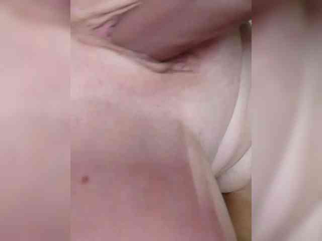 LizSage webcam