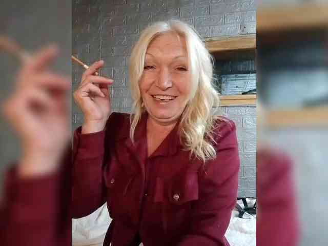 LizSage webcam