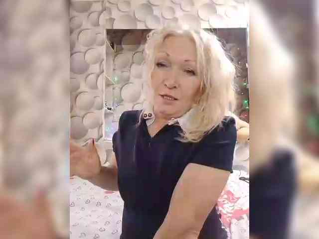 LizSage Live Webcam on BongaCams