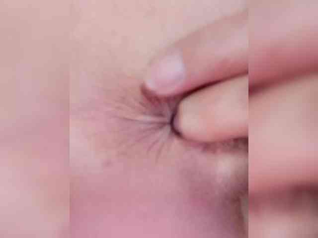 LizSage webcam