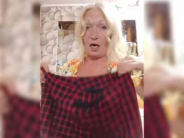 LizSage webcam