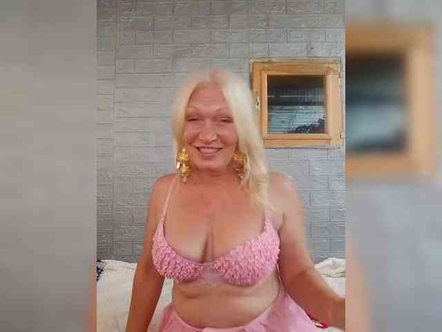 LizSage webcam