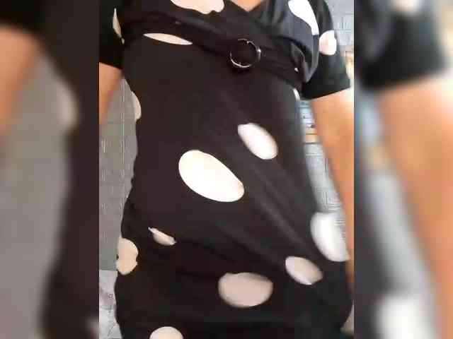 LizSage webcam